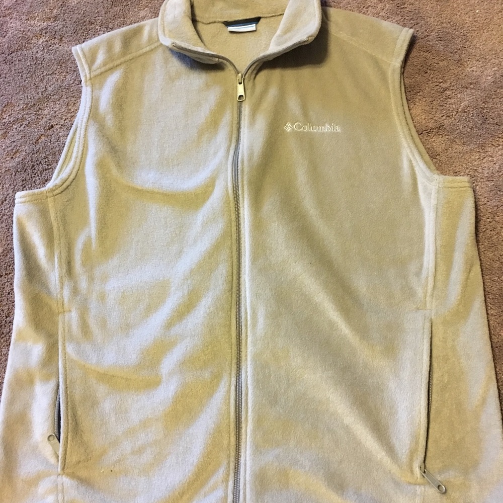 Men’s Columbia vest